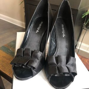 Black Open Toe Shoes